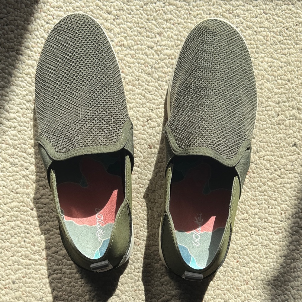 OluKai Women’s Hale’Iwa  Green Mesh Slip-Ons